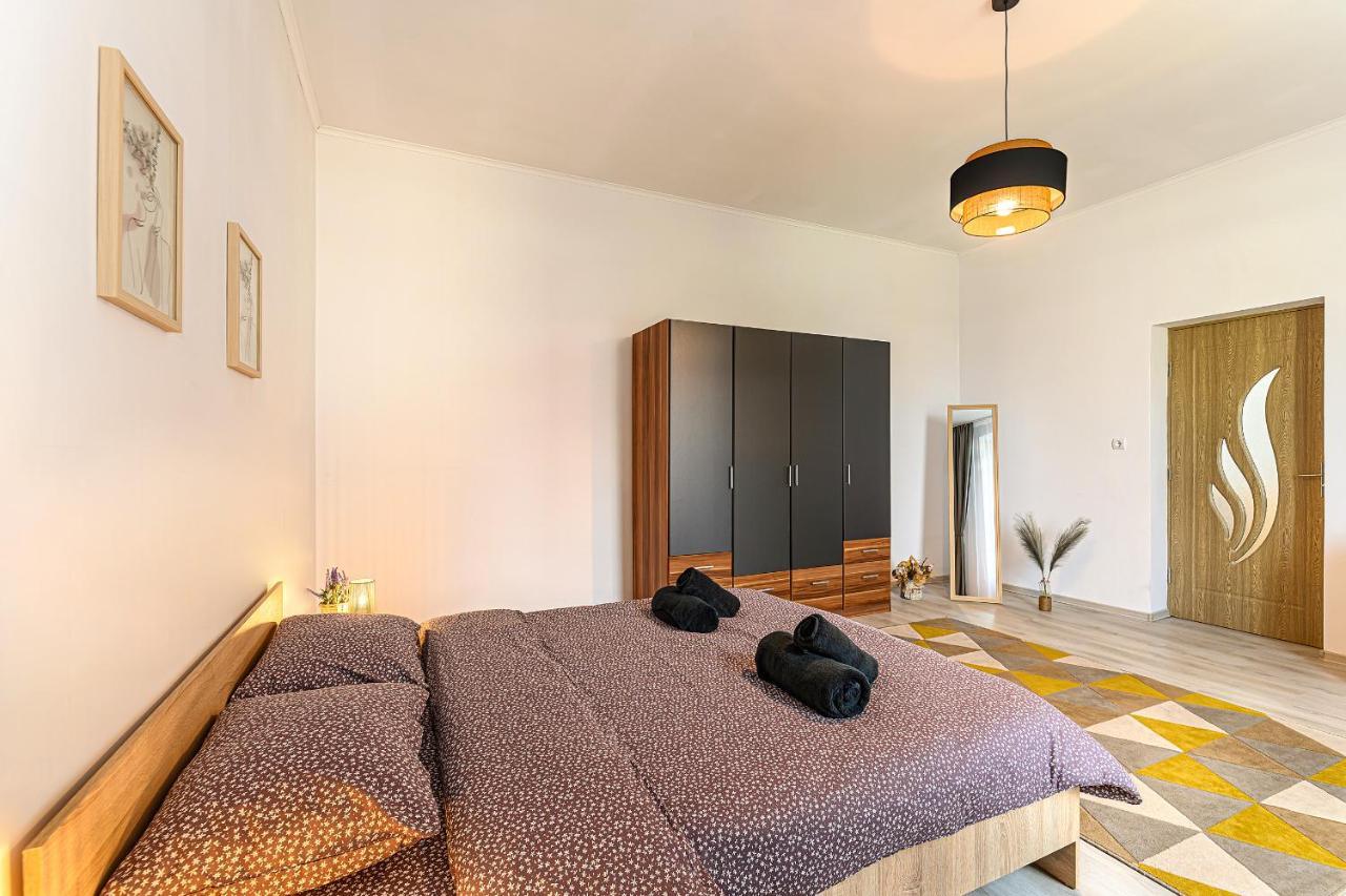 Mountain Oasis Apartment Sinaia Exteriér fotografie